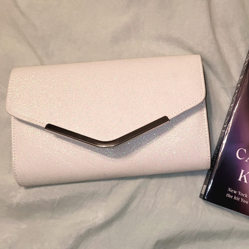 Sparkle clutch